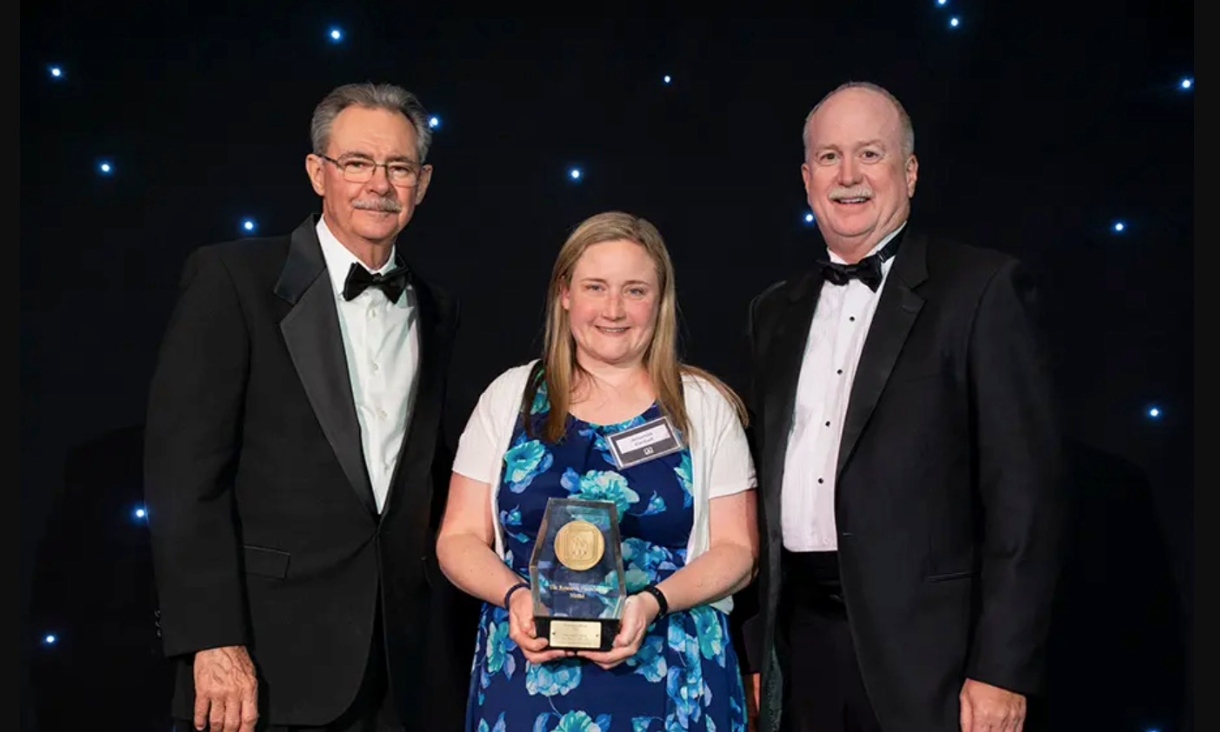 Amanda Kimball with award